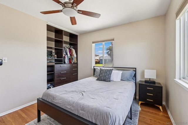 4930 September, San Diego, CA 92110
