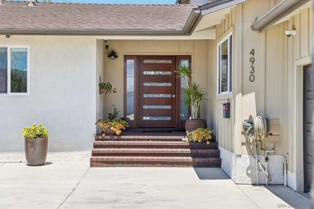 4930 September, San Diego, CA 92110