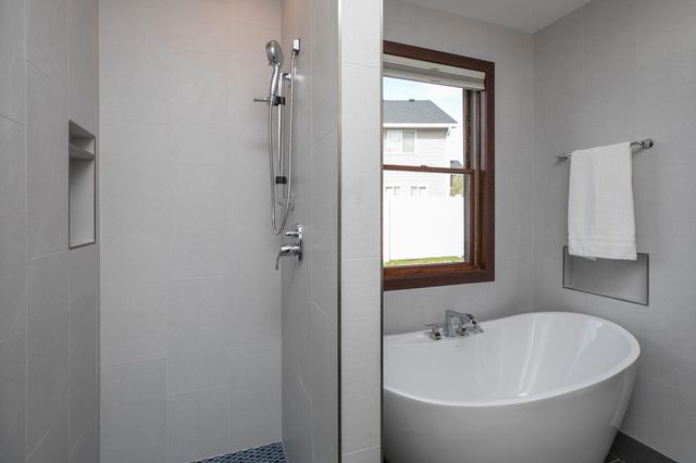 2377 Ponderosa Place SW, Rochester, MN 55902
