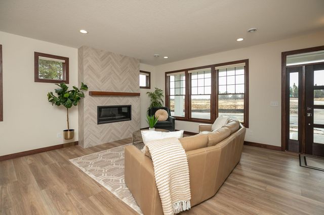2377 Ponderosa Place SW, Rochester, MN 55902