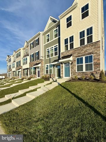 9366 TANFIELD DR, Spotsylvania, VA 22408