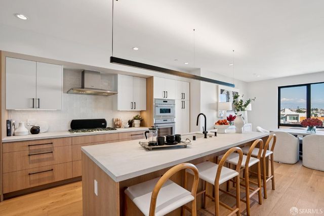 576 27th Avenue, San Francisco, CA 94121