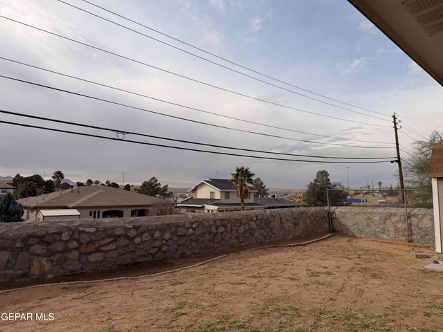 784 DE LEON Drive, El Paso, TX 79912