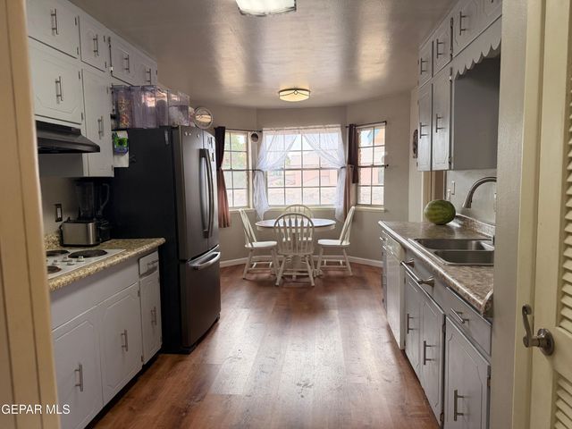 784 DE LEON Drive, El Paso, TX 79912