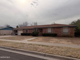 784 DE LEON Drive, El Paso, TX 79912