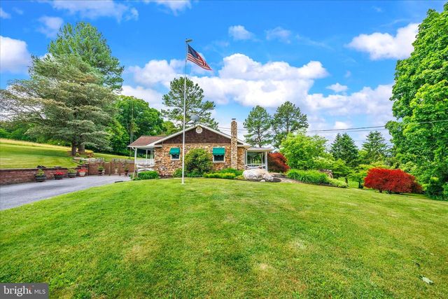 2721 ROBERT ARTHUR RD, Westminster, MD 21158