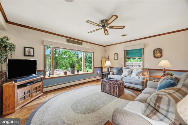 2721 ROBERT ARTHUR RD, Westminster, MD 21158