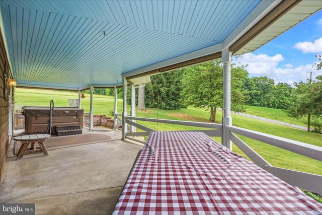 2721 ROBERT ARTHUR RD, Westminster, MD 21158