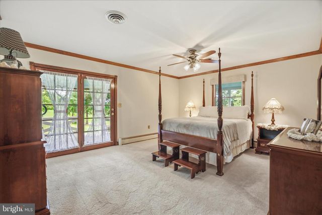 2721 ROBERT ARTHUR RD, Westminster, MD 21158