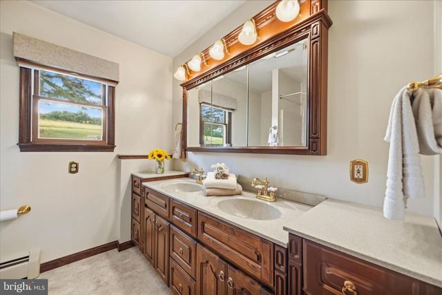 2721 ROBERT ARTHUR RD, Westminster, MD 21158