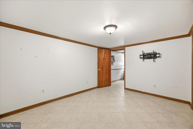 2721 ROBERT ARTHUR RD, Westminster, MD 21158