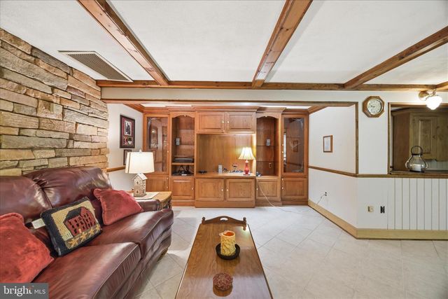 2721 ROBERT ARTHUR RD, Westminster, MD 21158