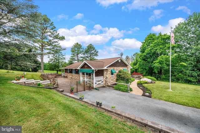 2721 ROBERT ARTHUR RD, Westminster, MD 21158