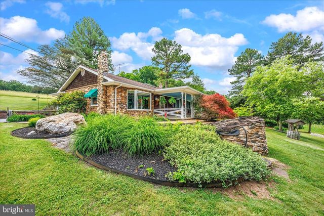 2721 ROBERT ARTHUR RD, Westminster, MD 21158