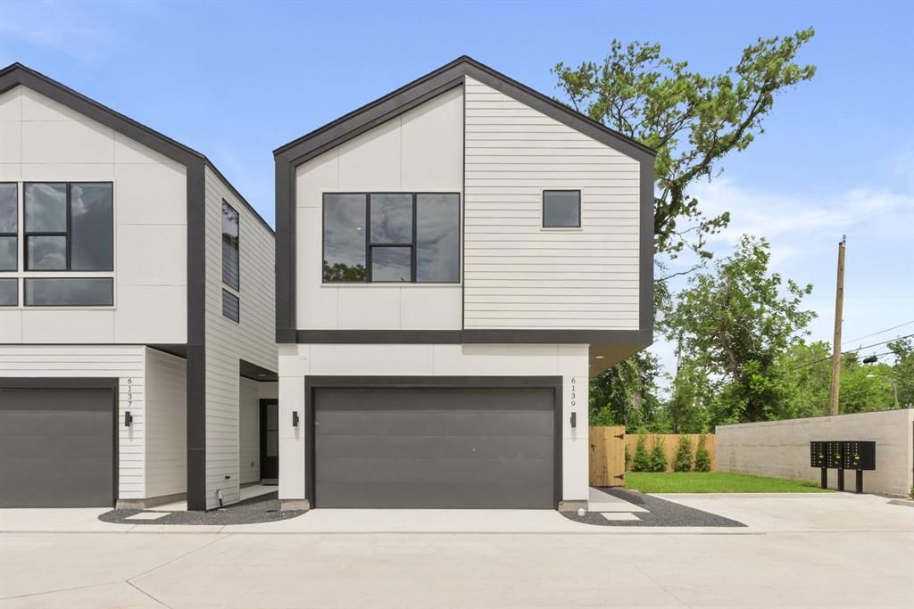 6127 Pacific Forest Drive, Houston, TX 77346