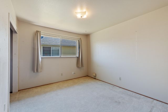 1423 Hemlock Avenue, Anderson, CA 96007