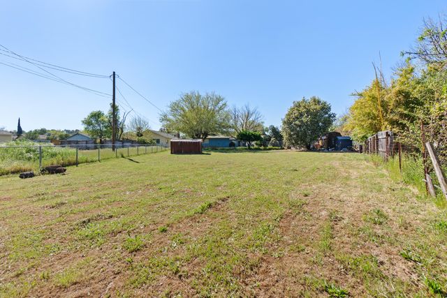 1423 Hemlock Avenue, Anderson, CA 96007