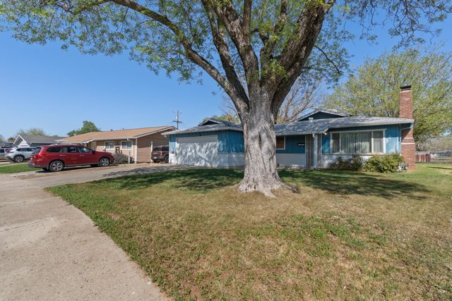 1423 Hemlock Avenue, Anderson, CA 96007