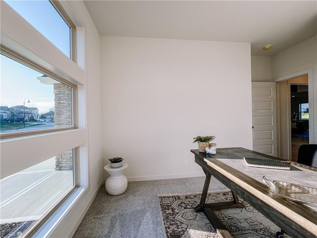 2700 Wheatley Drive, Blue Springs, MO 64029