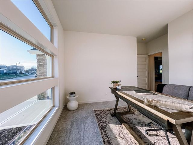 2700 Wheatley Drive, Blue Springs, MO 64029