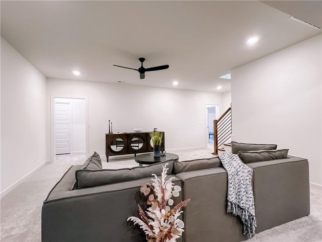 2700 Wheatley Drive, Blue Springs, MO 64029