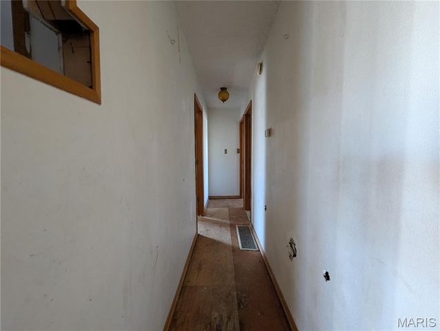 201 S East Street, Warrenton, MO 63383