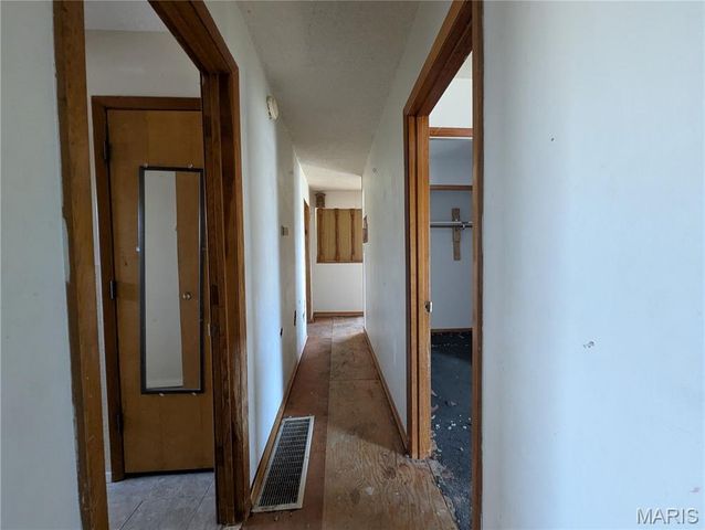 201 S East Street, Warrenton, MO 63383