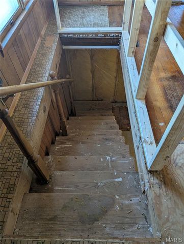 201 S East Street, Warrenton, MO 63383