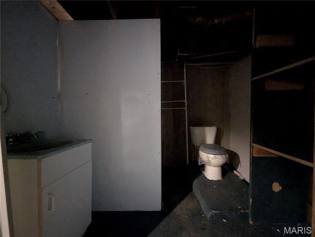 201 S East Street, Warrenton, MO 63383