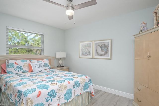 260 8th ST NE, Naples, FL 34120