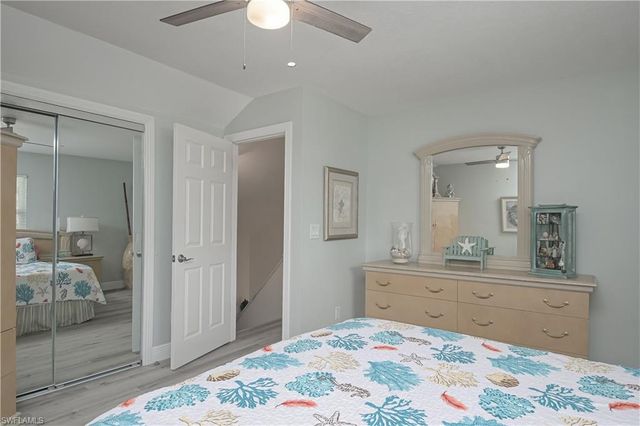 260 8th ST NE, Naples, FL 34120
