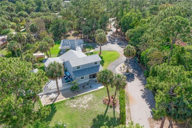 260 8th ST NE, Naples, FL 34120