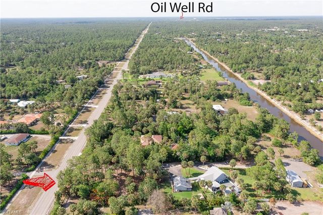 260 8th ST NE, Naples, FL 34120