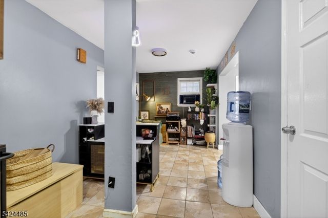 819 Lyons Ave, Irvington Twp., NJ 07111