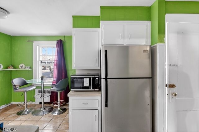 819 Lyons Ave, Irvington Twp., NJ 07111