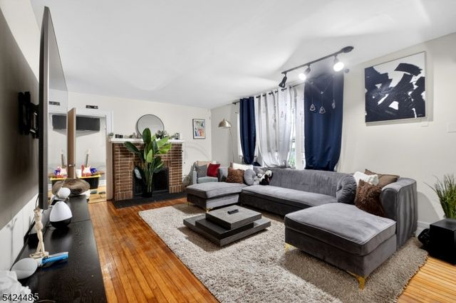 819 Lyons Ave, Irvington Twp., NJ 07111