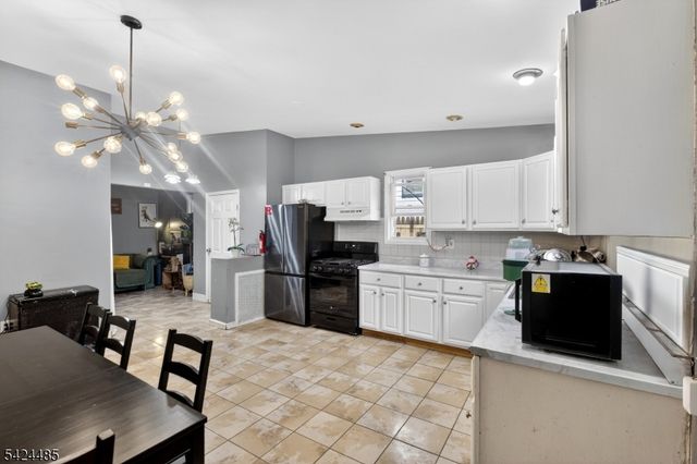 819 Lyons Ave, Irvington Twp., NJ 07111