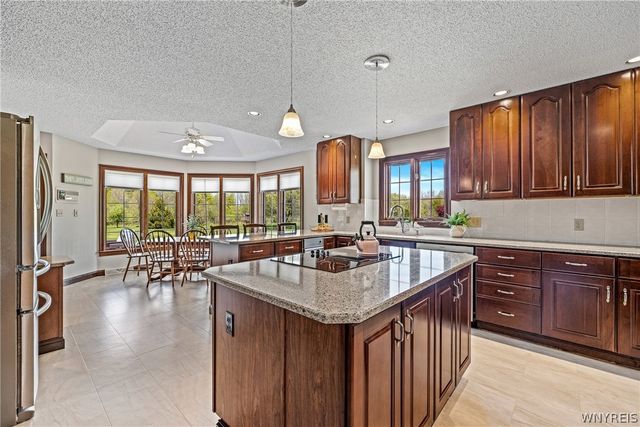 5600 William Street, Lancaster, NY 14086