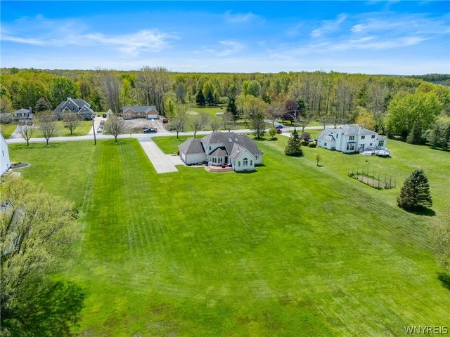 5600 William Street, Lancaster, NY 14086