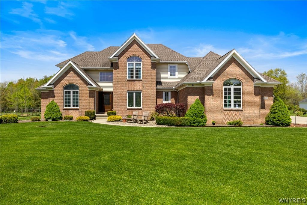 5600 William Street, Lancaster, NY 14086