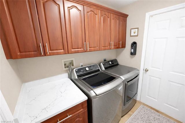 99 19th ST, Naples, FL 34120