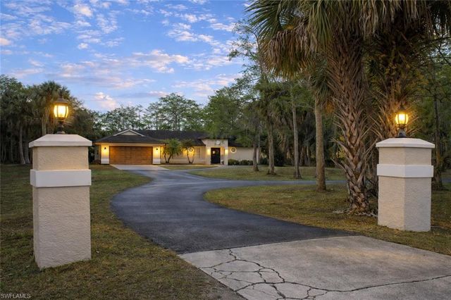 99 19th ST, Naples, FL 34120