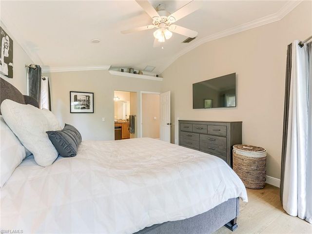 99 19th St NW, Naples, FL 34120