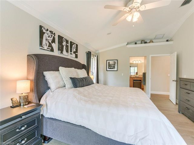 99 19th St NW, Naples, FL 34120