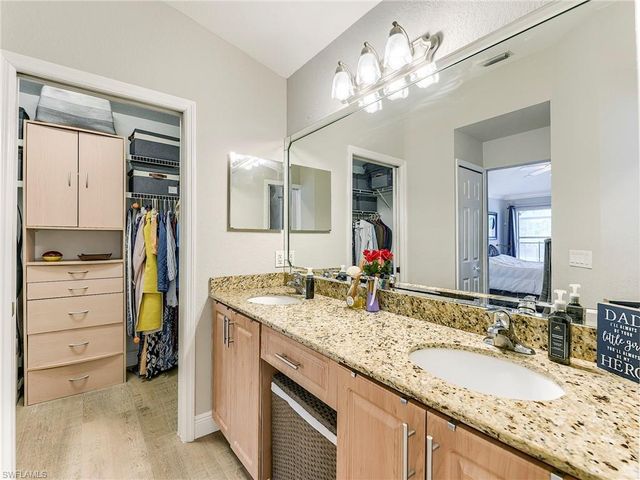 99 19th St NW, Naples, FL 34120