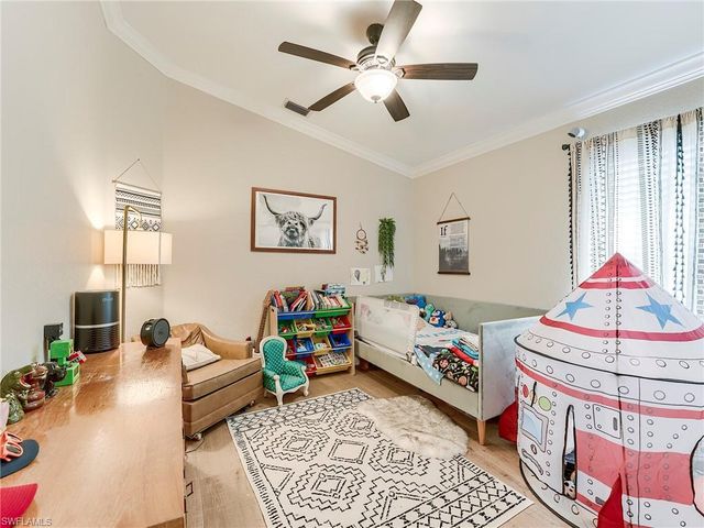 99 19th St NW, Naples, FL 34120