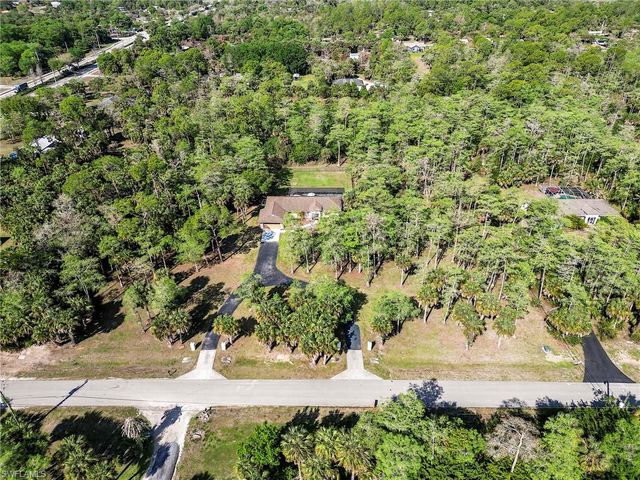 99 19th St NW, Naples, FL 34120