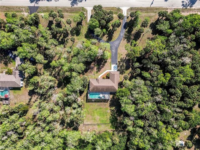 99 19th St NW, Naples, FL 34120