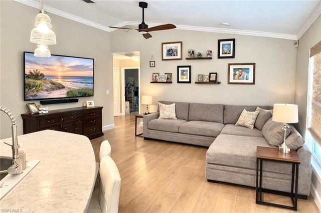 99 19th ST, Naples, FL 34120