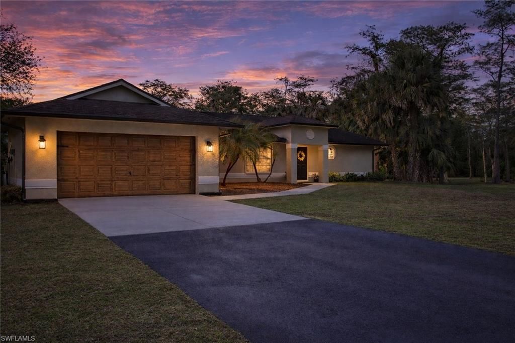 99 19th ST, Naples, FL 34120